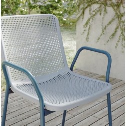 TORPARÖ Chaise à accoudoirs, int/extérieur, bleu gris clair